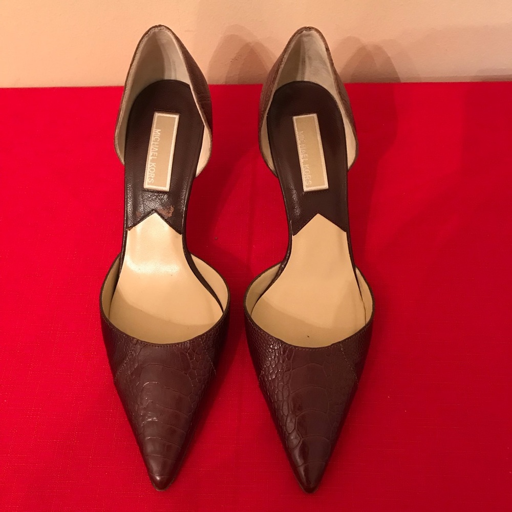 Michael Kors Pointed Toe Pumps